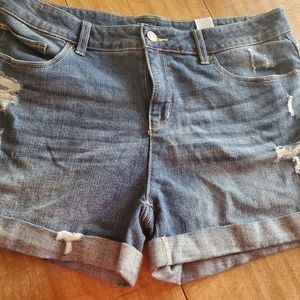 Time and tru denim shorts